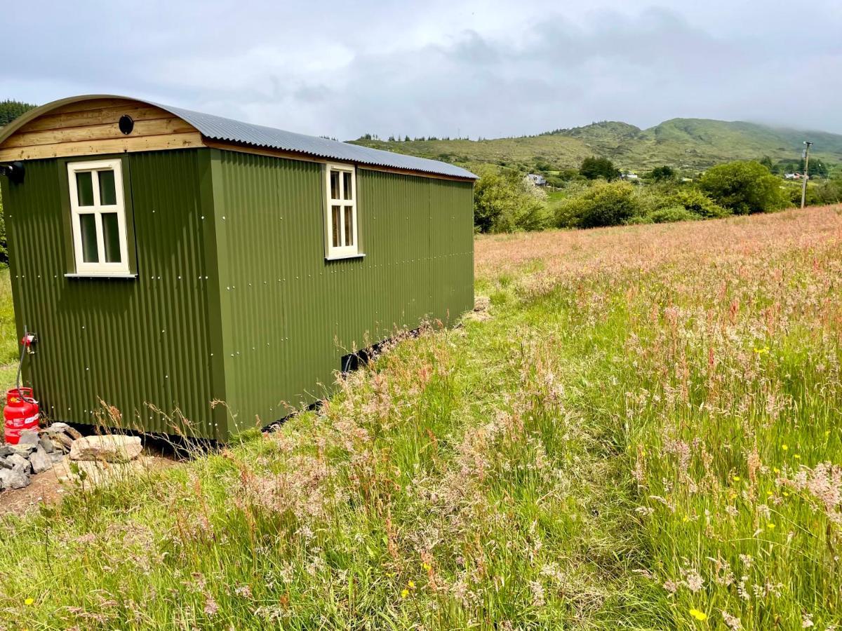 הוילה בנטרי Stepping Stones Glamping 'The Olive' מראה חיצוני תמונה